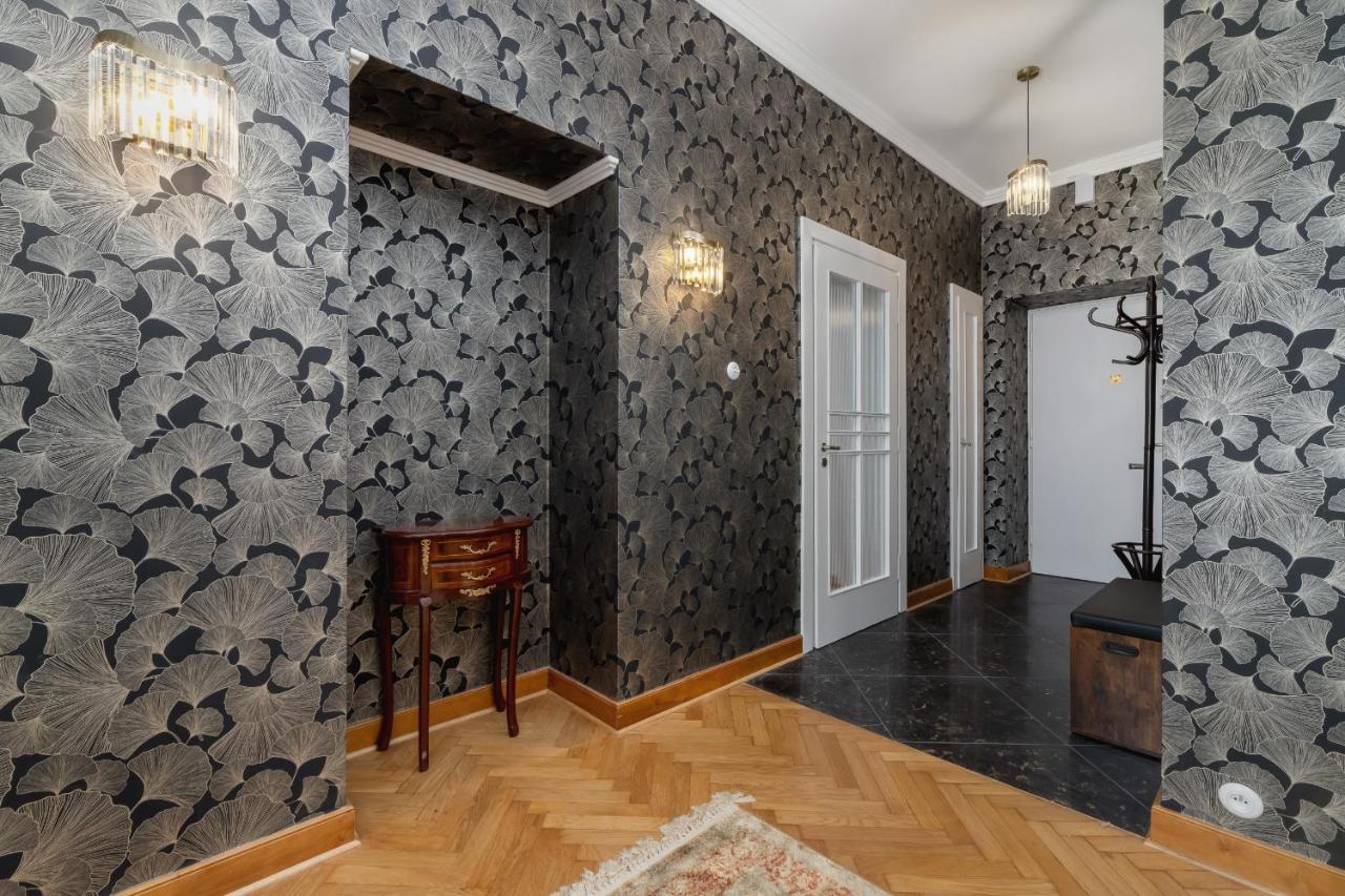 Luxurious & Unique Apartment Mickiewicza Cracow By Renters Prestige Cracovia Exterior foto